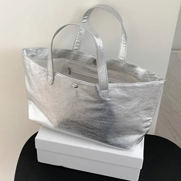Commuter Silver Tote Bag - Picture 1 of 3